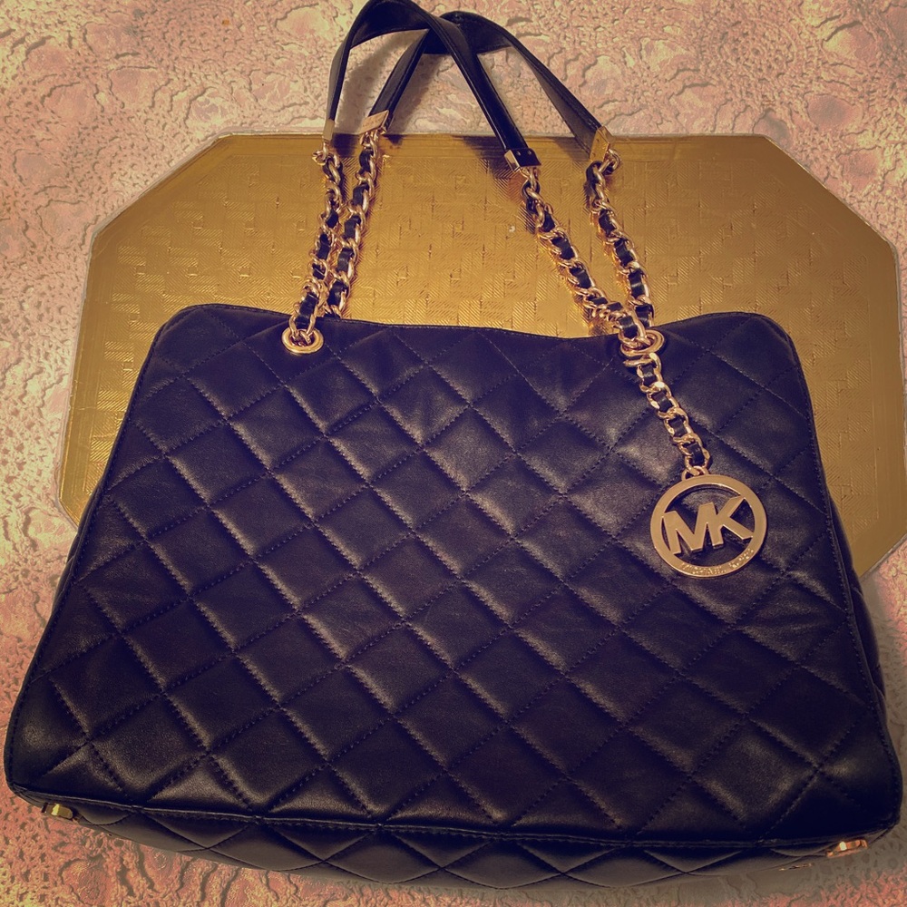 Michael Kors Shoulder Bag! #MK - Picture 1 of 4